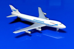 Boeing 747-283B SAS