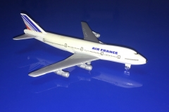 Air France (-100)