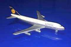 Lufthansa (-200)