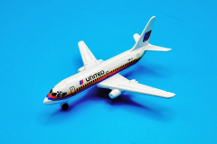 1_LinoJets-Boeing-737-200-United-Airlines