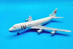 1_LinoJets-Boeing-747-200-JAL